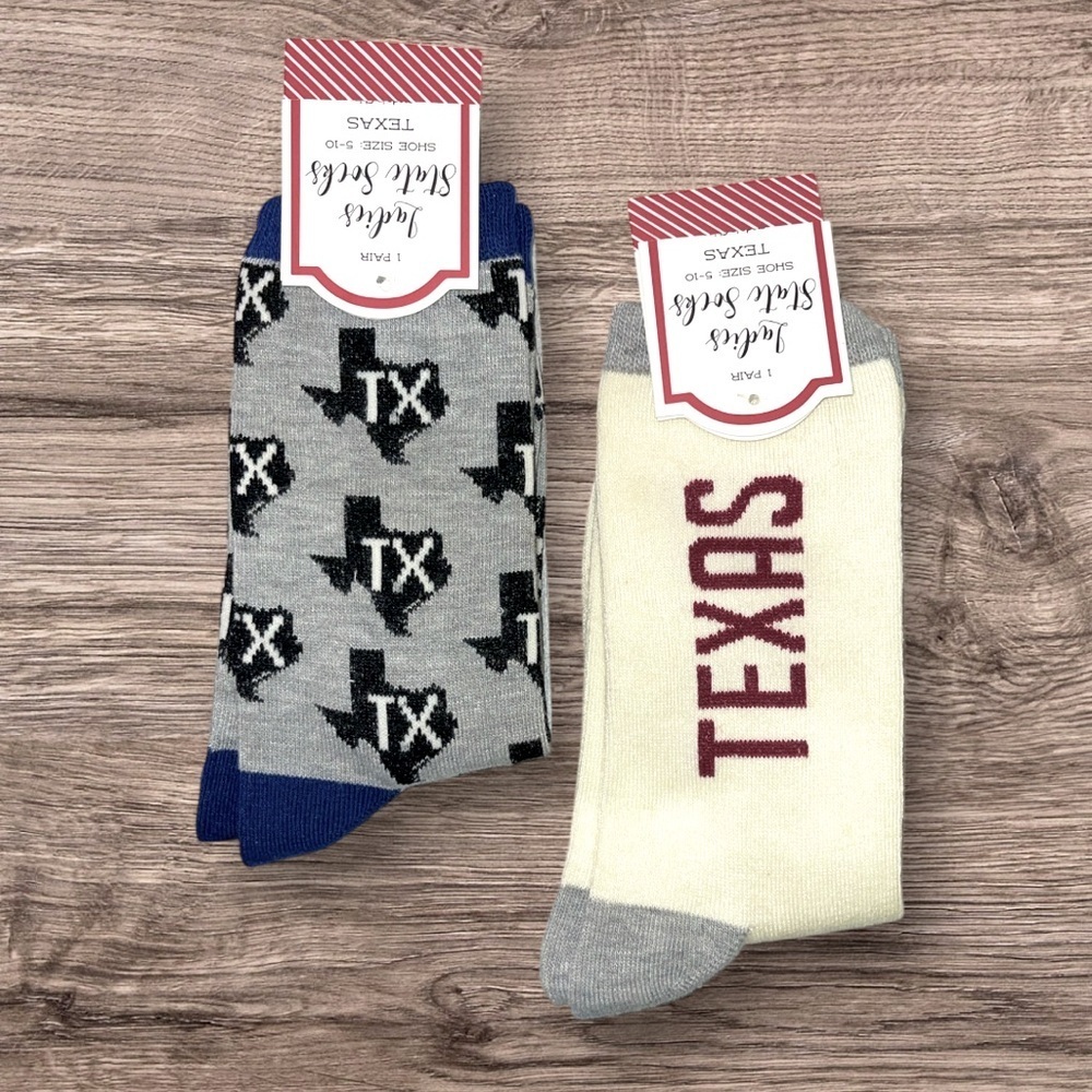 NWT Cute Pair of Ladies Texas Socks- Great Stocking Stuffers! Fits Size 5-10